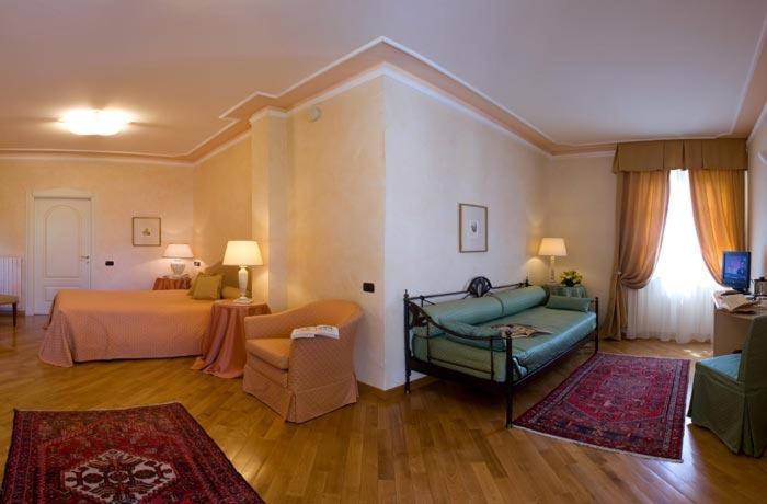Albergo Castiglione Langhe Castiglione Tinella Exteriér fotografie