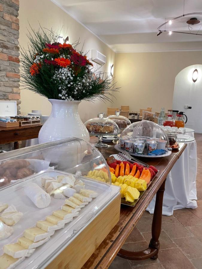 Albergo Castiglione Langhe Castiglione Tinella Exteriér fotografie