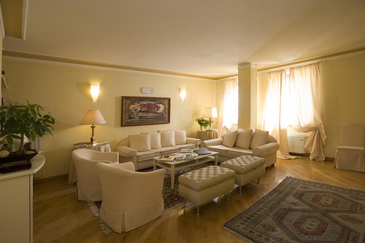 Albergo Castiglione Langhe Castiglione Tinella Exteriér fotografie