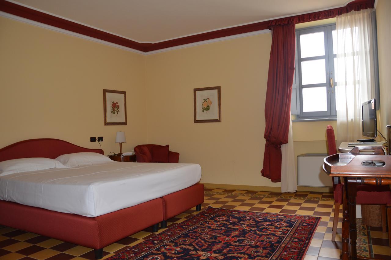 Albergo Castiglione Langhe Castiglione Tinella Exteriér fotografie