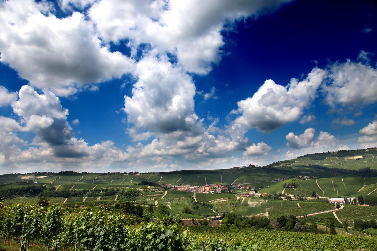 Albergo Castiglione Langhe Castiglione Tinella Exteriér fotografie